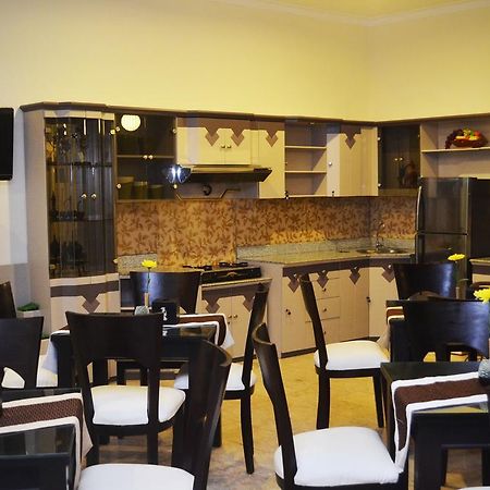 Srikandi Guesthouse Malang Dış mekan fotoğraf