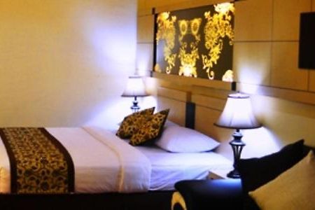 Srikandi Guesthouse Malang Oda fotoğraf