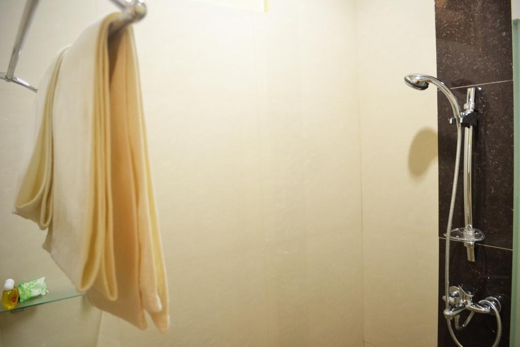 Srikandi Guesthouse Malang Oda fotoğraf