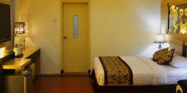 Srikandi Guesthouse Malang Oda fotoğraf