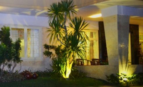 Srikandi Guesthouse Malang Dış mekan fotoğraf
