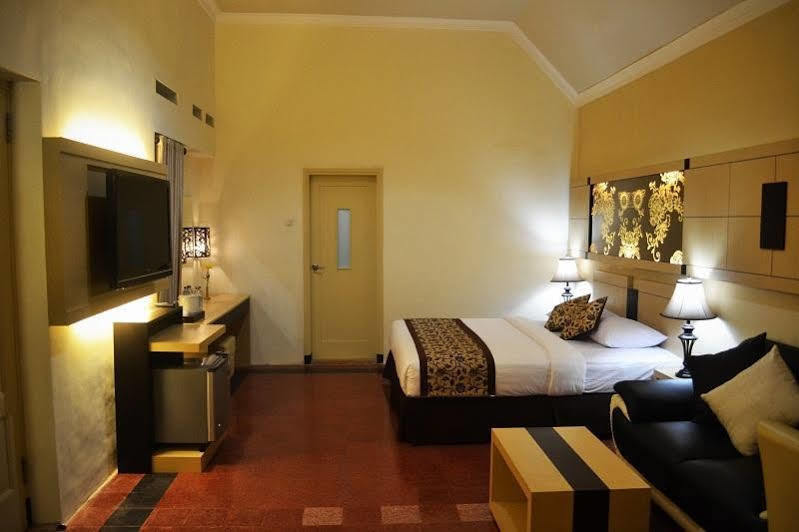 Srikandi Guesthouse Malang Dış mekan fotoğraf